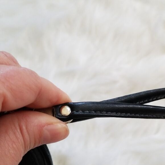 𝅺SWISS Army Wristlet/Make up Bag - Picture 5 of 7